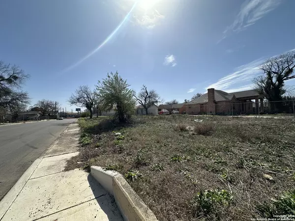 San Antonio, TX 78211,502 King