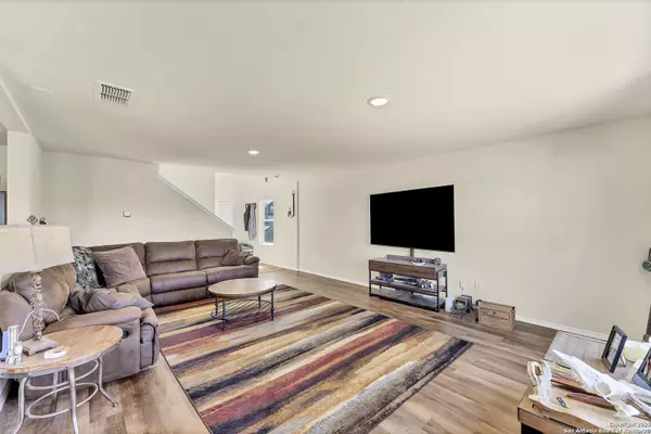 San Antonio, TX 78218,6007 Bluestem Way