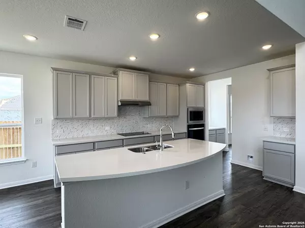 Castroville, TX 78009,138 Annette Dr