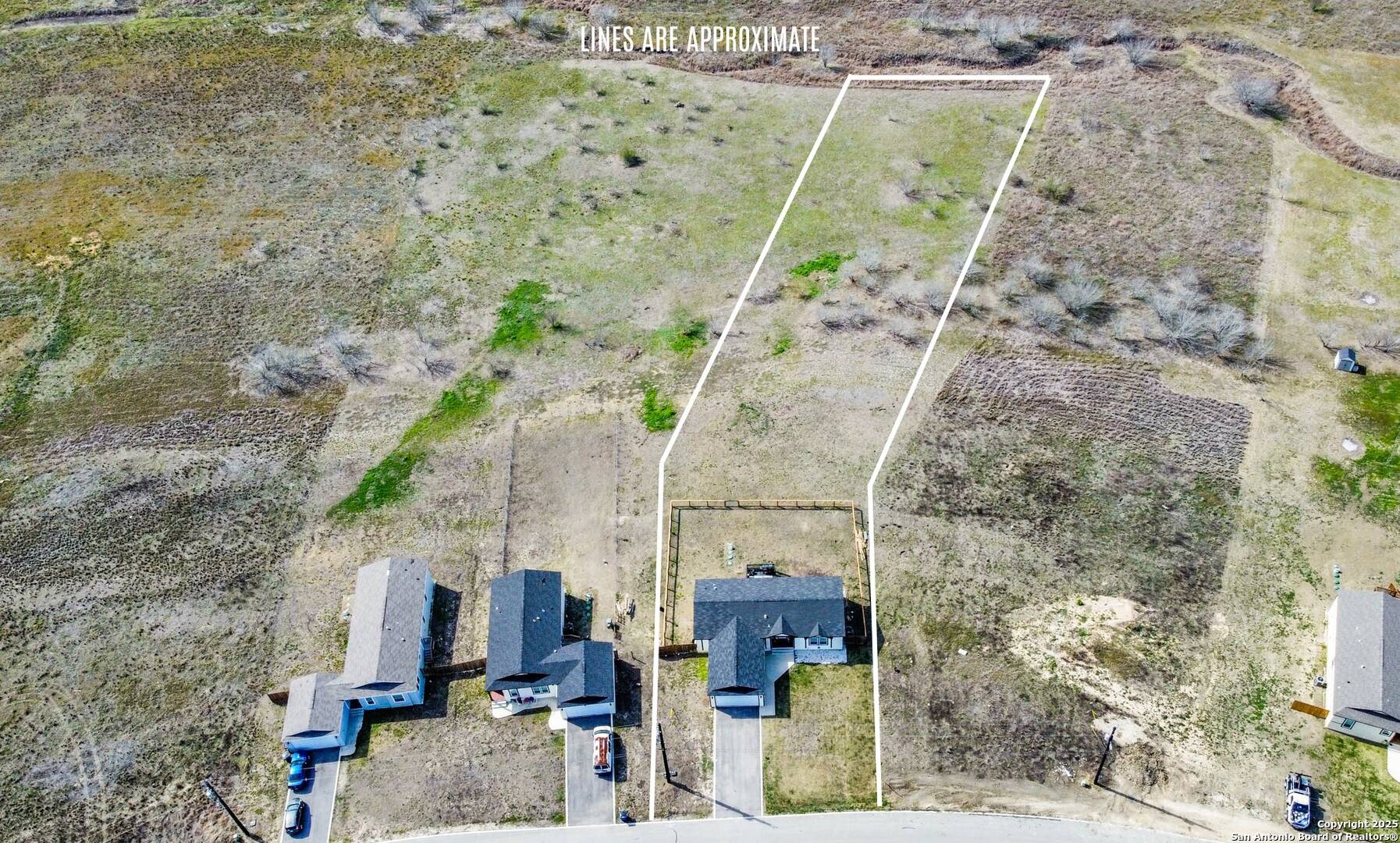 Marion, TX 78124,336 Clara Ridge Rd