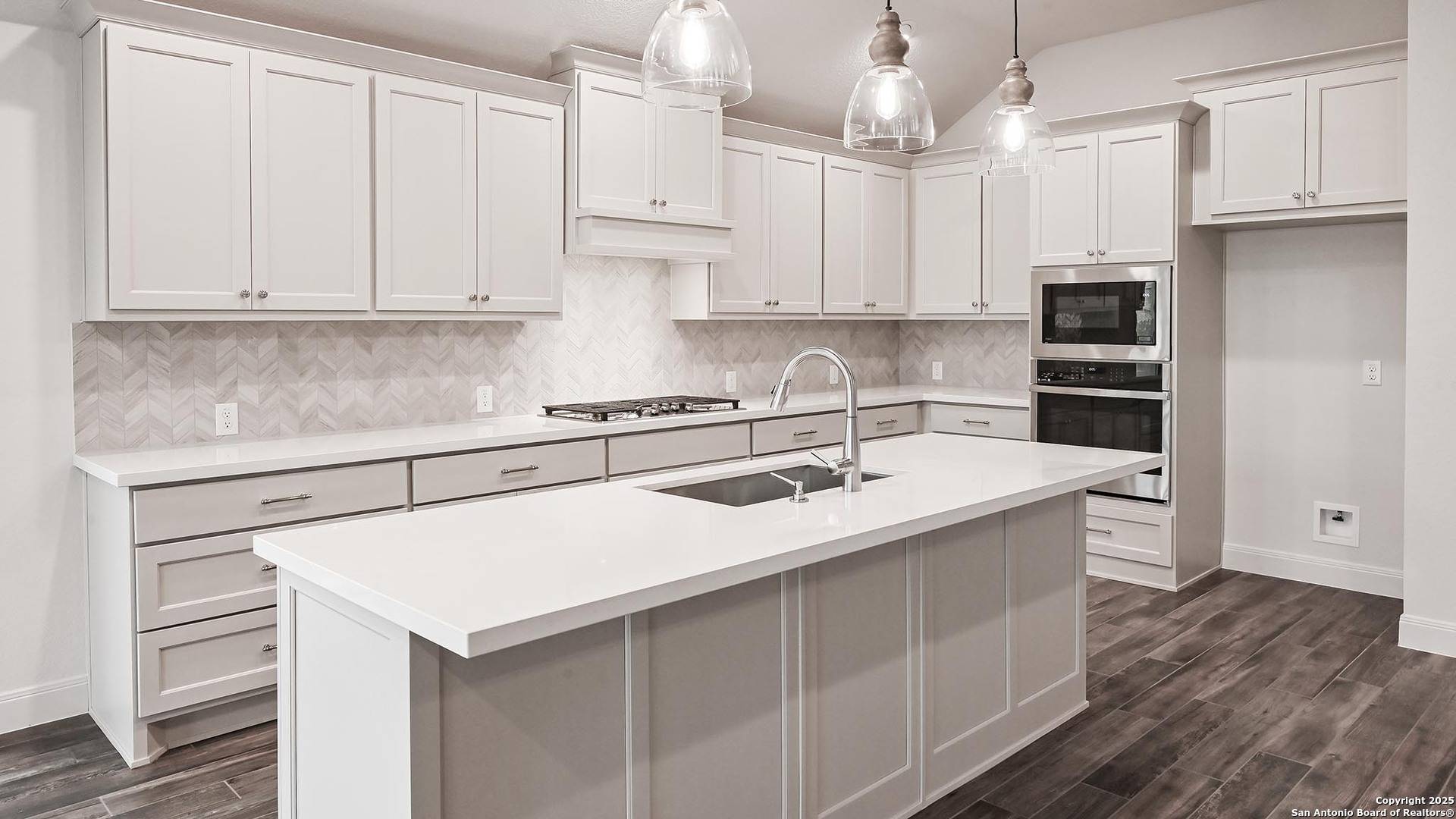 New Braunfels, TX 78130,355 Alpine Lakes