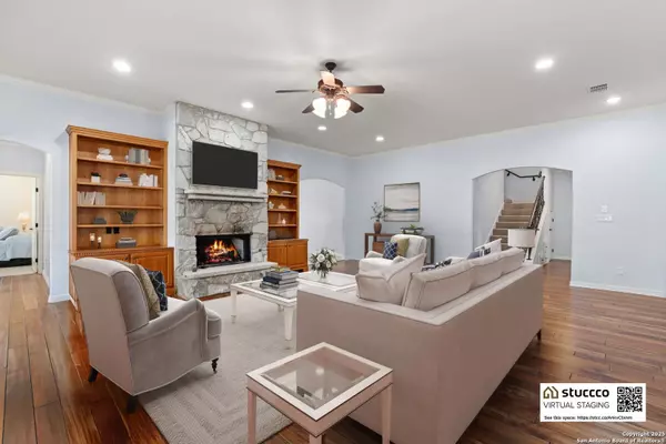 New Braunfels, TX 78130,521 Oak Tree