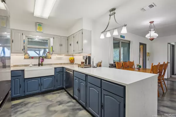 1035 Pine Meadow, Seguin, TX 78155