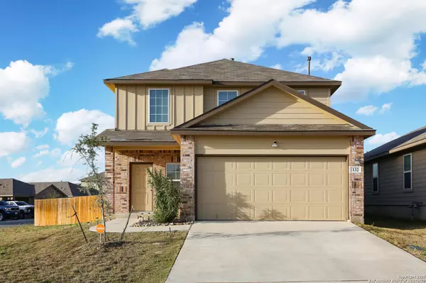 132 Bunkers Hill, Floresville, TX 78114