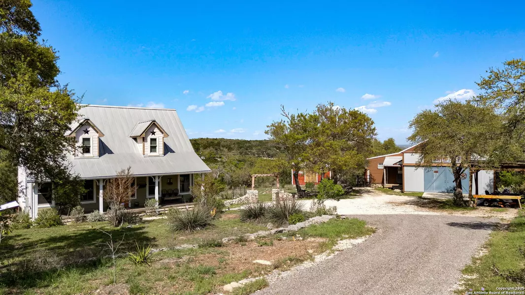 1315 Agarita, Fischer, TX 78623