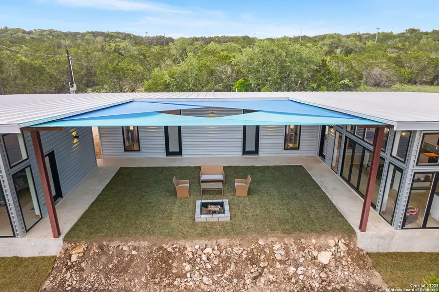 320 County Road 2722, Mico, TX 78056