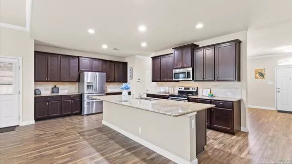 Cibolo, TX 78108,209 Boulder View