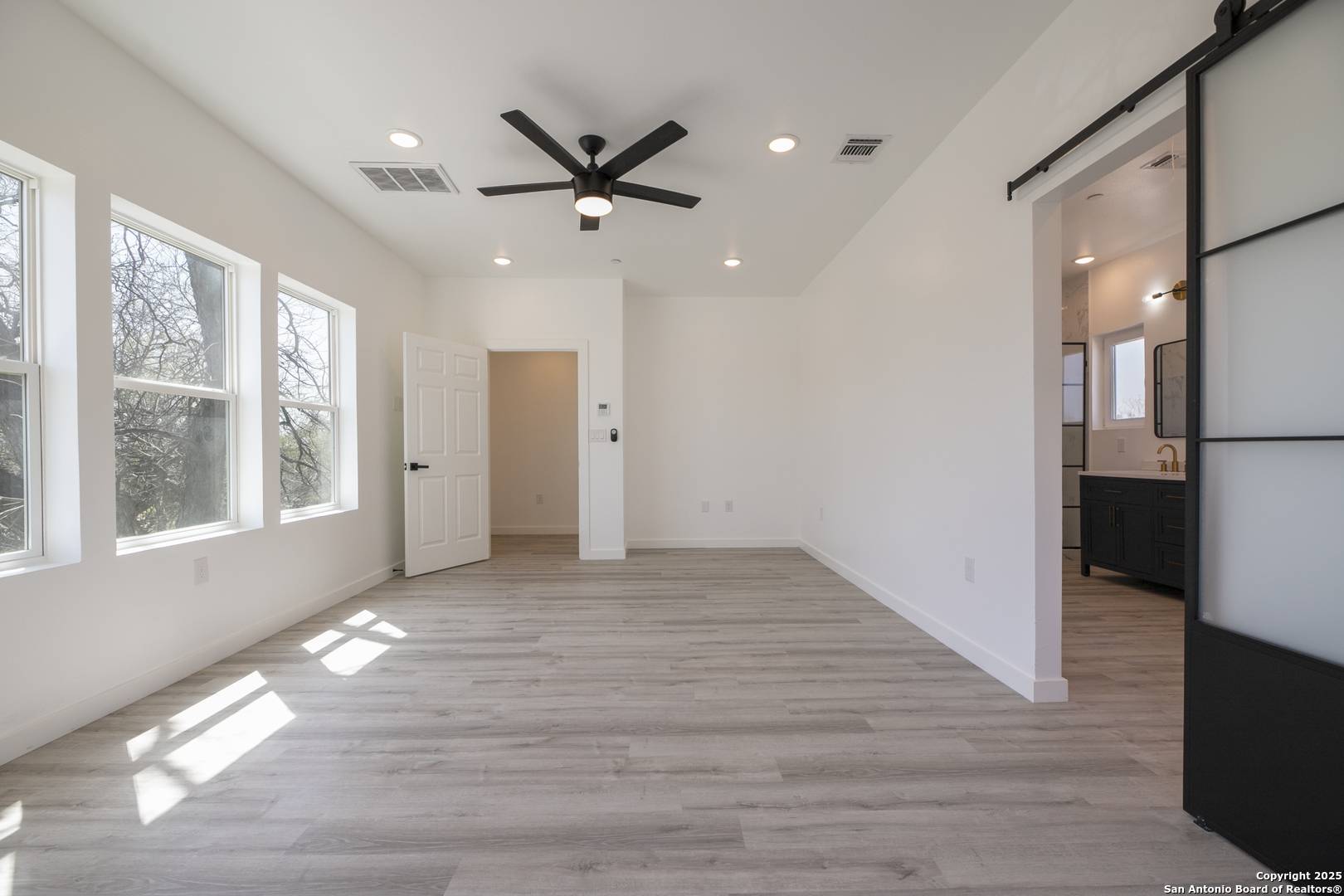 San Antonio, TX 78204,106 Bank UNIT 102