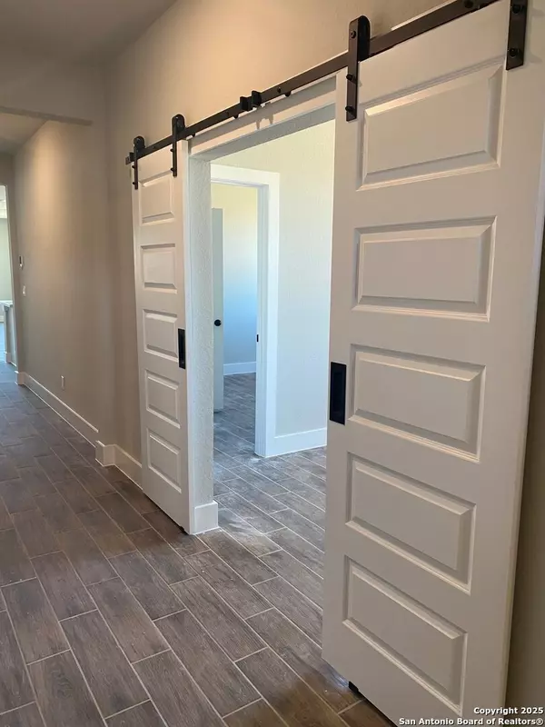 Live Oak, TX 78233,7055 Hayes Horizon