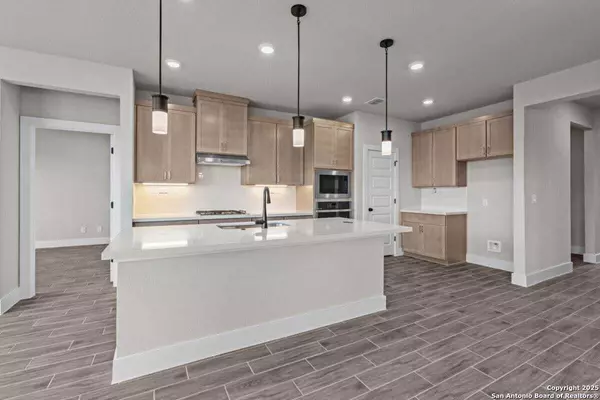 San Antonio, TX 78233,11123 Lowder lane