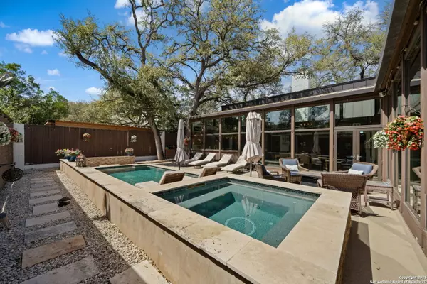 San Antonio, TX 78209,222 Royal Oaks