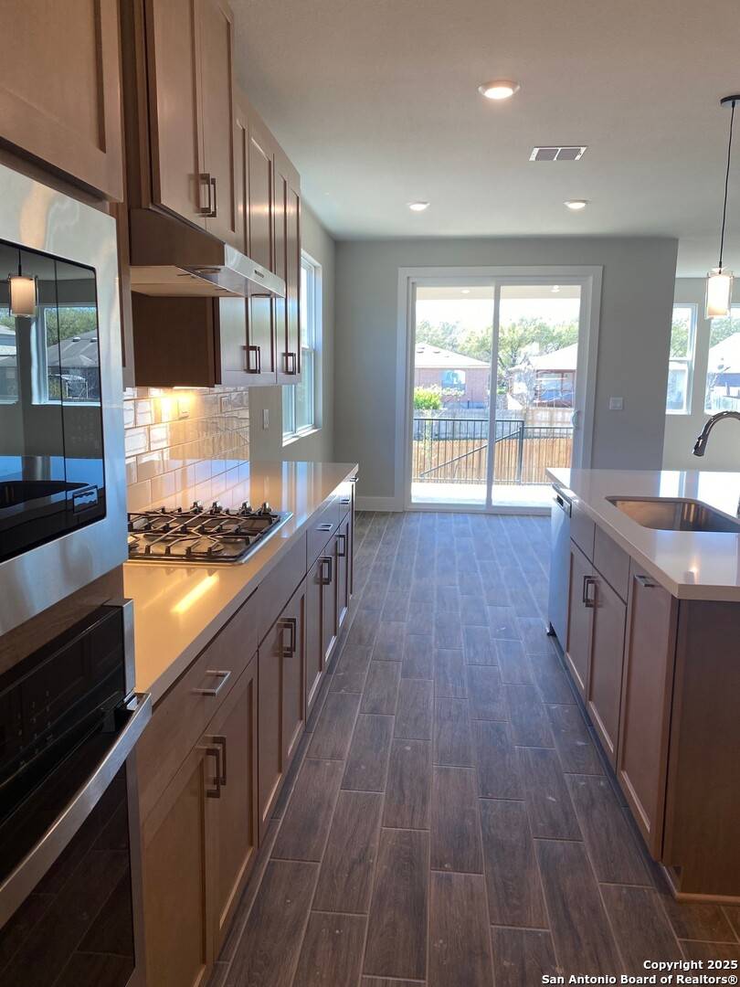 Live Oak, TX 78233,11111 Lowder Lane