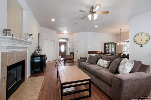 Helotes, TX 78023,9232 McCafferty Dr