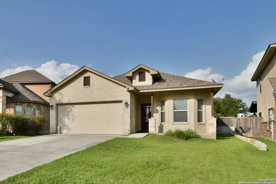 207 Maxwell, Boerne, TX 78006