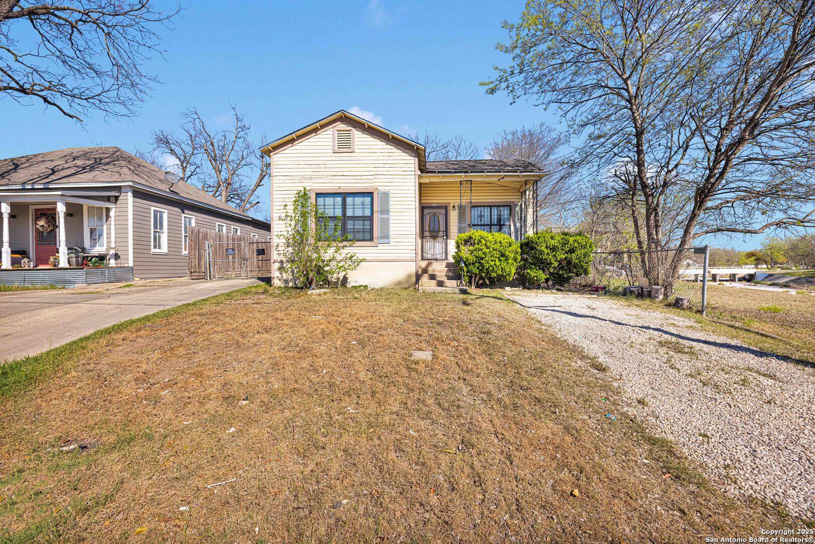 652 N San Ignacio UNIT 101, San Antonio, TX 78228
