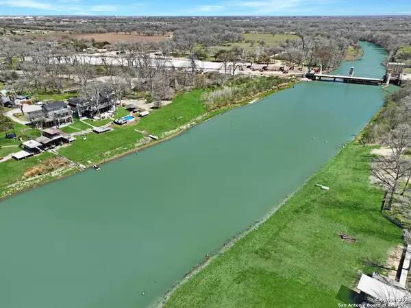 Seguin, TX 78155,174 Lakeside