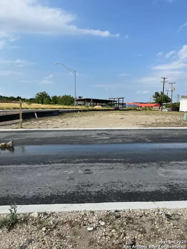 San Antonio, TX 78238,3362 Northwestern Dr, Bldg 1