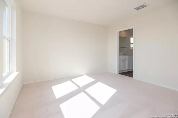 New Braunfels, TX 78130,1524 Golden Wheat