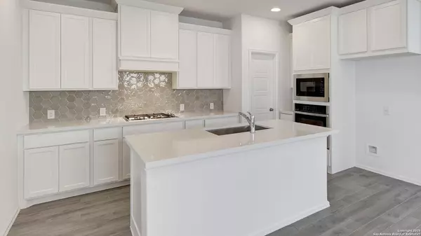 San Antonio, TX 78254,12643 Cotorra Springs