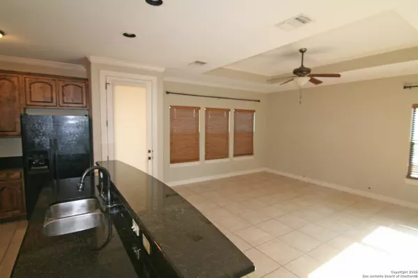 Castroville, TX 78009,130 Pr 4625 UNIT 7