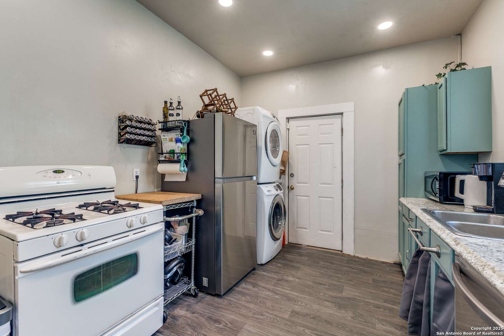 San Antonio, TX 78210,336 Delmar