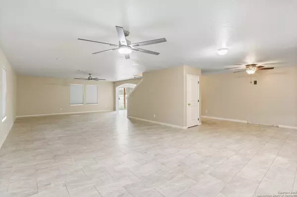 San Antonio, TX 78239,9903 Powderhouse Dr