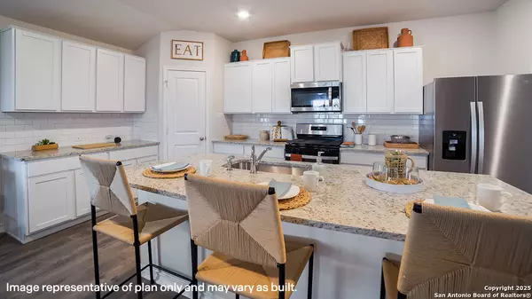 San Antonio, TX 78245,1711 Garnet Spring