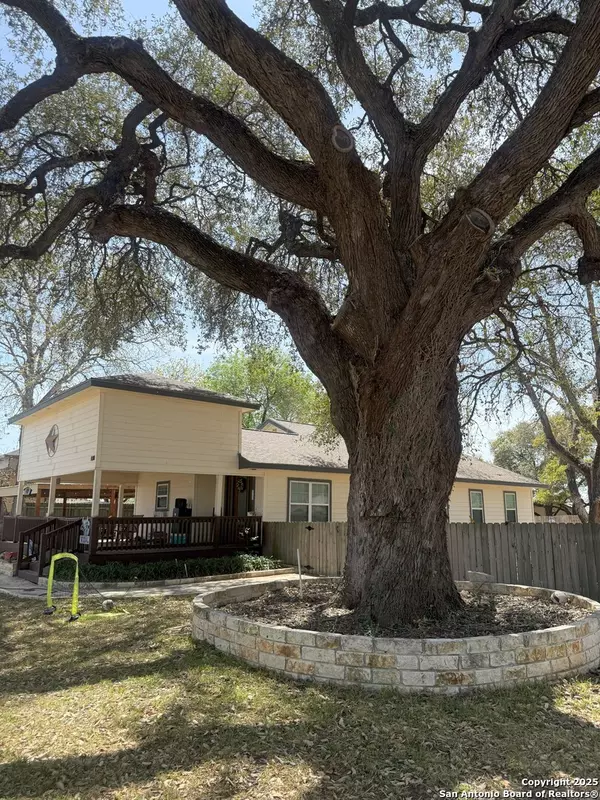 Stockdale, TX 78160-6097,108 GUERRA ST