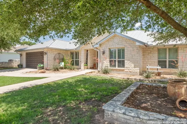 608 W Morse St., Fredericksburg, TX 78624