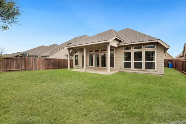 Seguin, TX 78155,2125 Pioneer