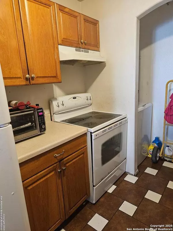 San Antonio, TX 78237,118 Guthrie St