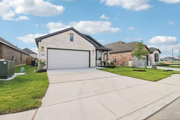 San Antonio, TX 78254,9908 Paladin Ridge