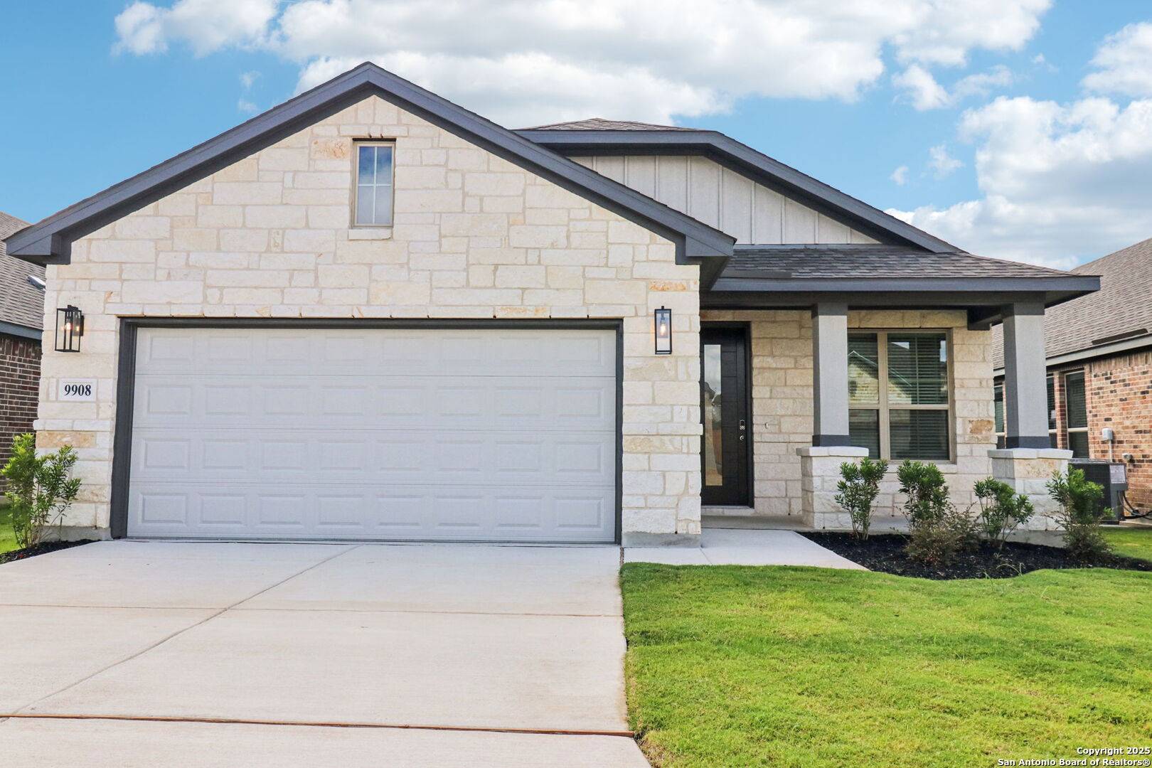 San Antonio, TX 78254,9908 Paladin Ridge