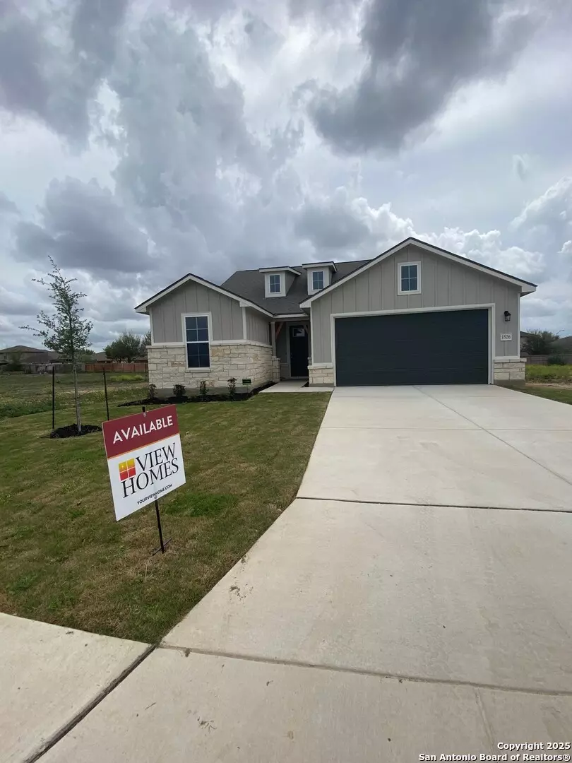 New Braunfels, TX 78130,1526 Saddleback Run