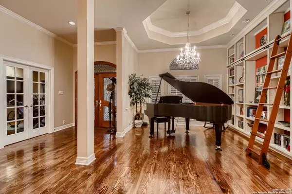 Boerne, TX 78015,409 Sandy Oaks