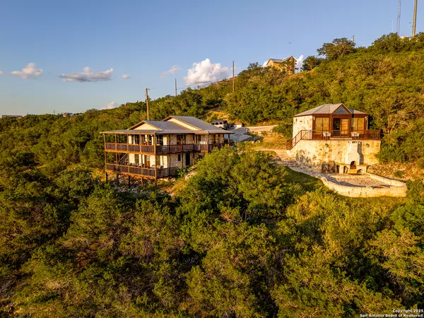 523 Cat Claw Mountain, Concan, TX 78838