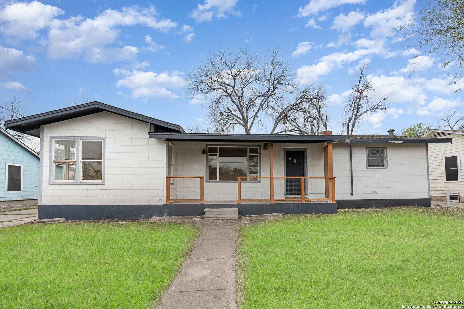 San Antonio, TX 78202,2822 Houston