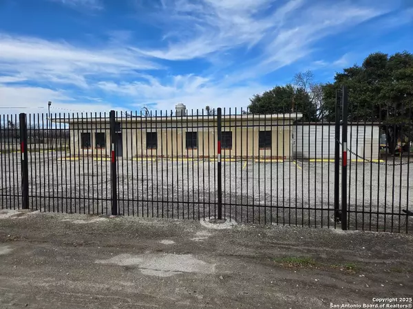 6123 enrique m barrera, San Antonio, TX 78227
