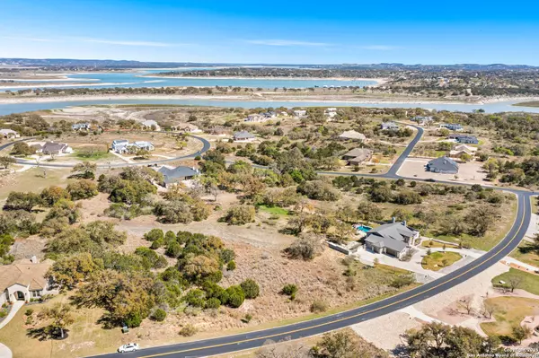 255 Puzzle Pass, Spring Branch, TX 78070