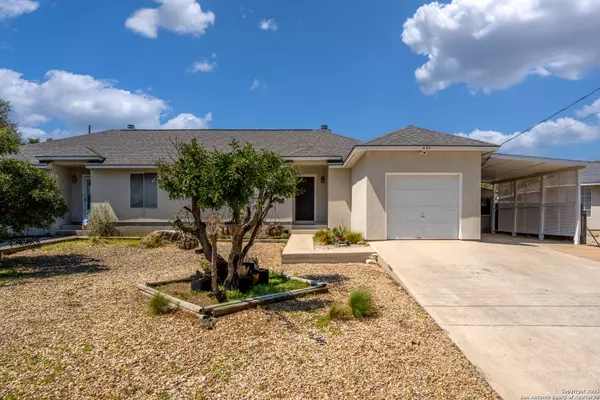 434 Watts, Canyon Lake, TX 78133