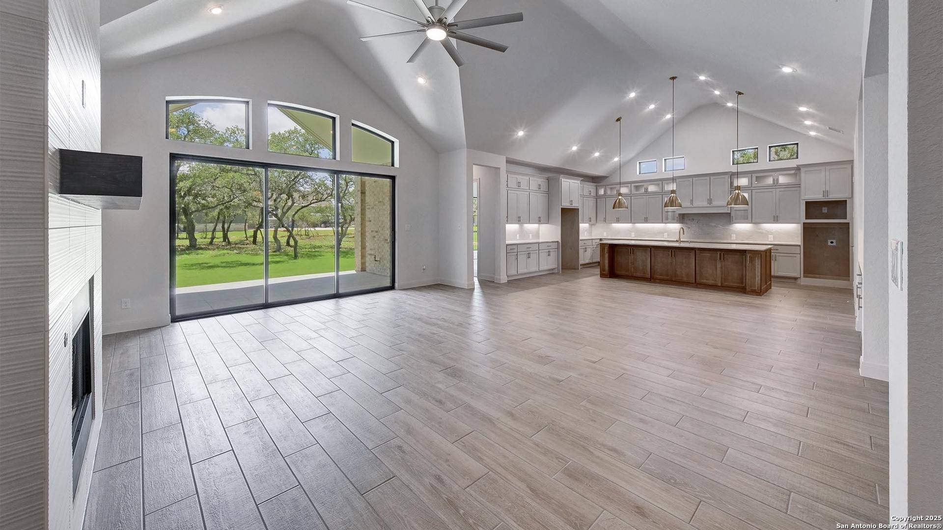 Castroville, TX 78009,187 Gather Street