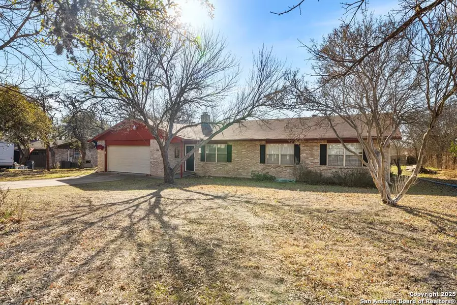 134 MIDDLE FOREST, Kerrville, TX 78028