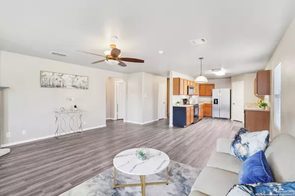 San Antonio, TX 78254,11751 Silver Prairie