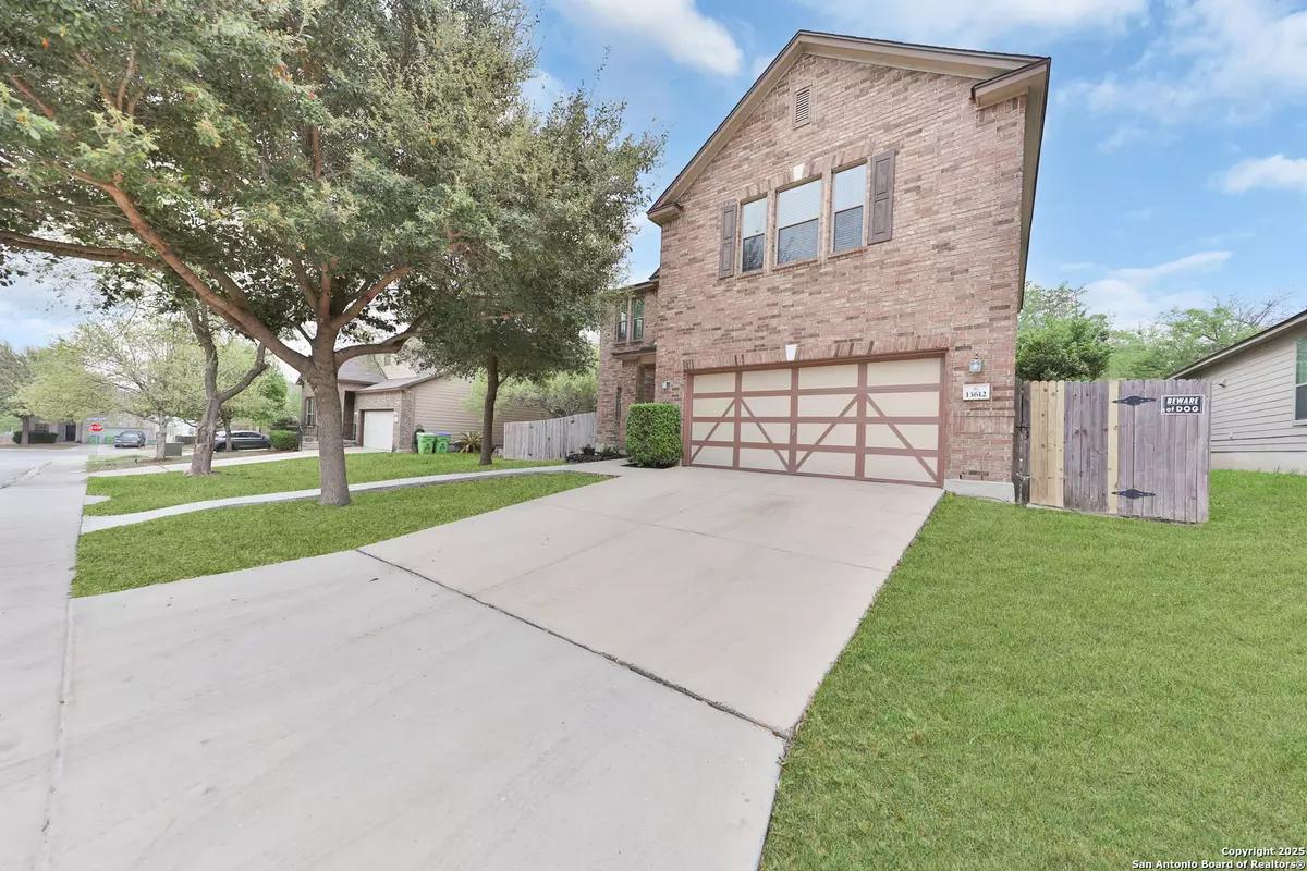 San Antonio, TX 78245,13612 Sungrove View