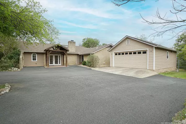 30649 Buck Ln, Bulverde, TX 78163