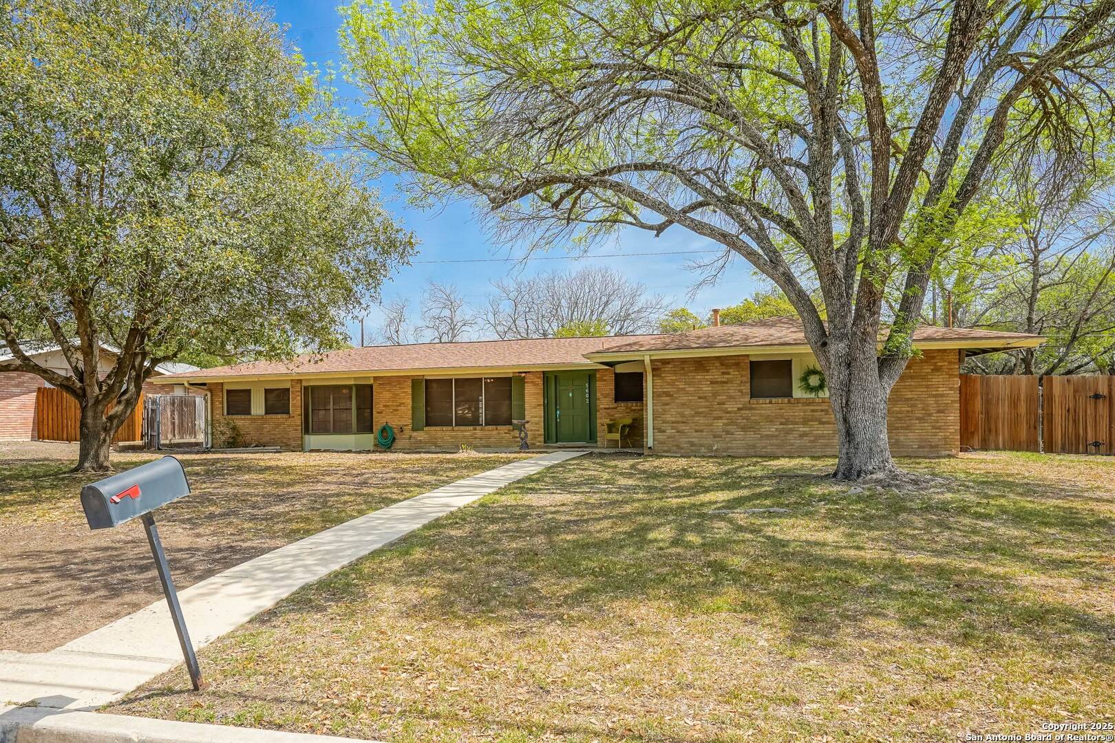 Windcrest, TX 78239,5602 Crosswind
