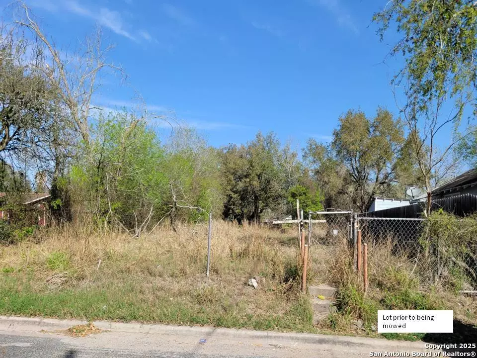 Beeville, TX 78102,806 Walton