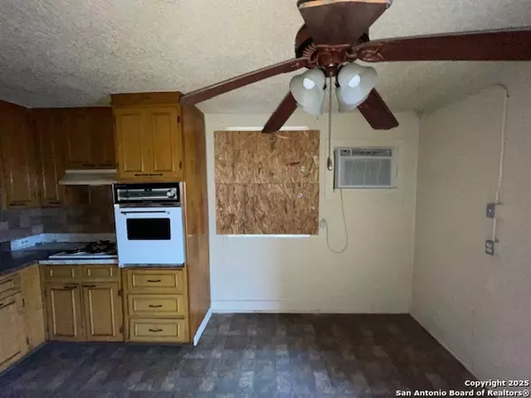 San Antonio, TX 78223,330 Fairview
