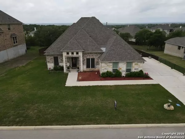 528 Lilly Blf, Castroville, TX 78009