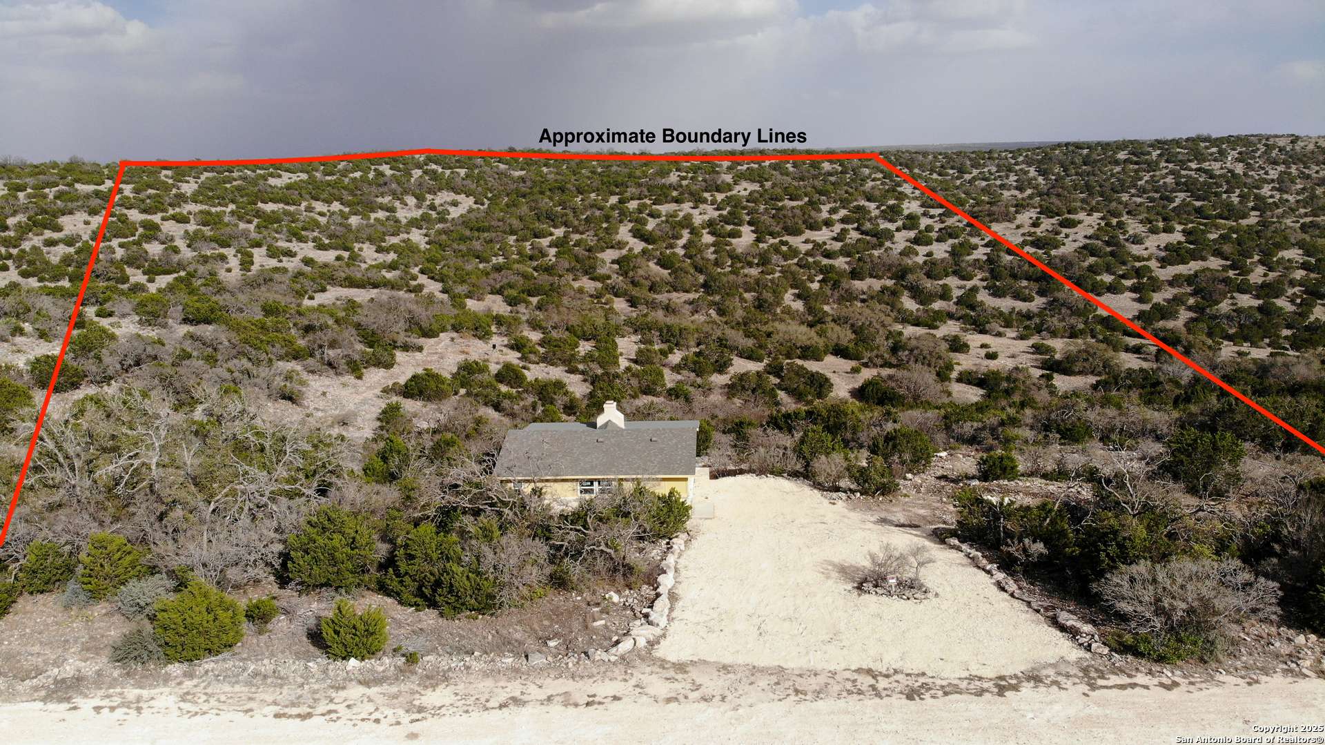 1173 SD 42200, Rocksprings, TX 78880